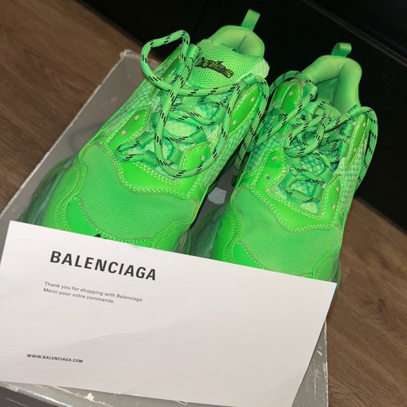 neon green balenciaga triple s - Picture 6 of 7